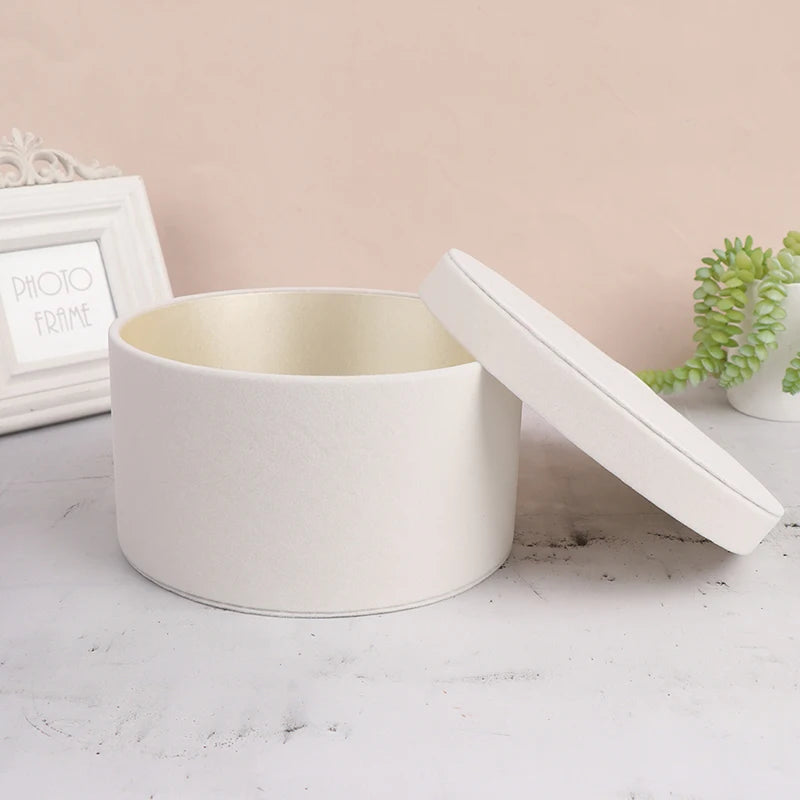 Velvet Round Flower Gift Box — Valentine's Day, Birthdays & Weddings (5 Colours)