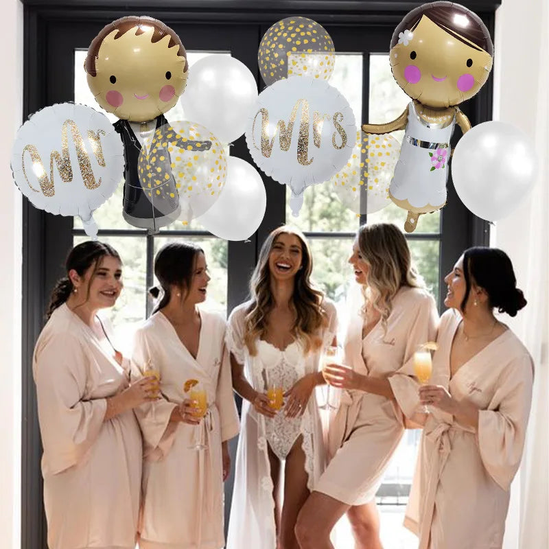 Wedding Balloon Set (12 Pieces) — Mr & Mrs Gold Foil & Confetti Balloons